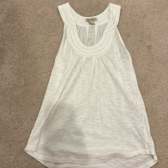 Lucky Brand Tank - Picture 1 of 2